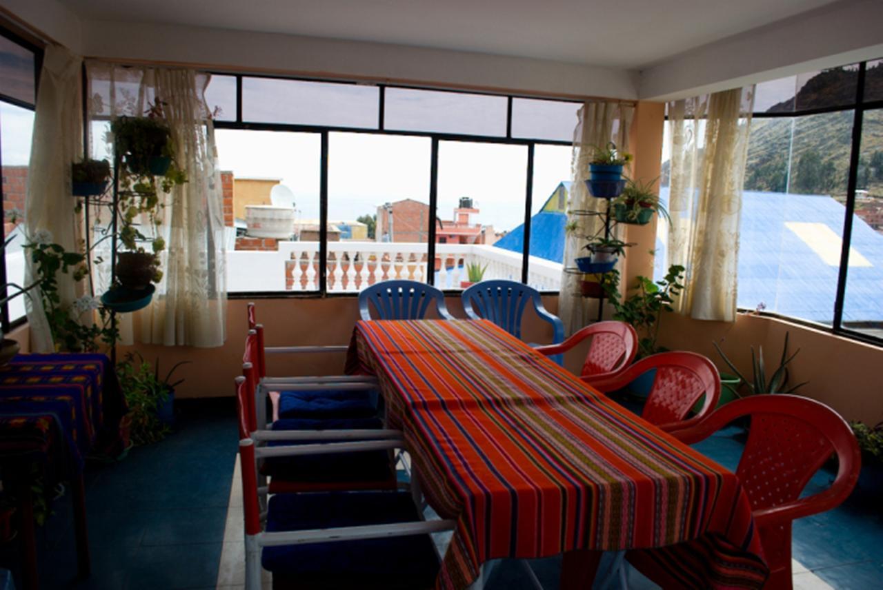 Hostal Florencia Copacabana  Buitenkant foto