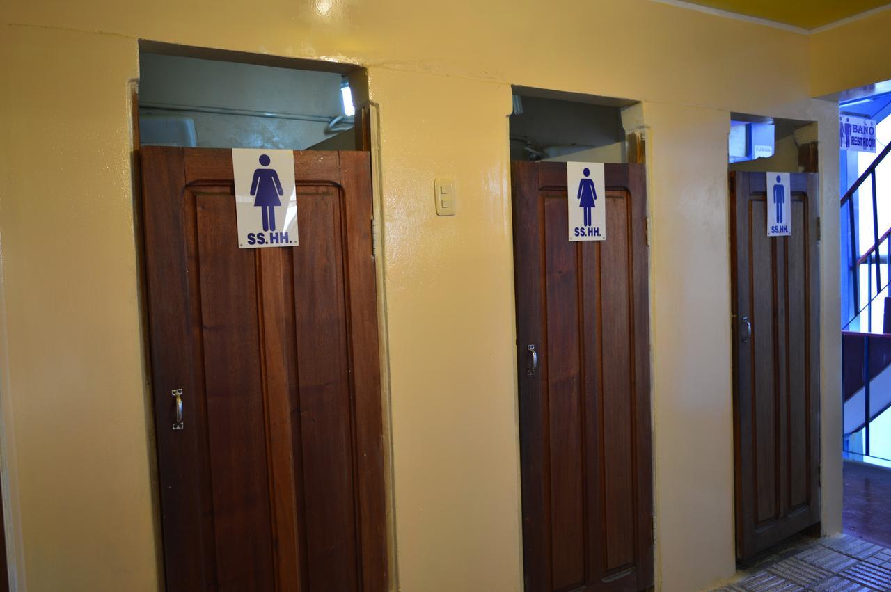 Hostal Florencia Copacabana  Buitenkant foto