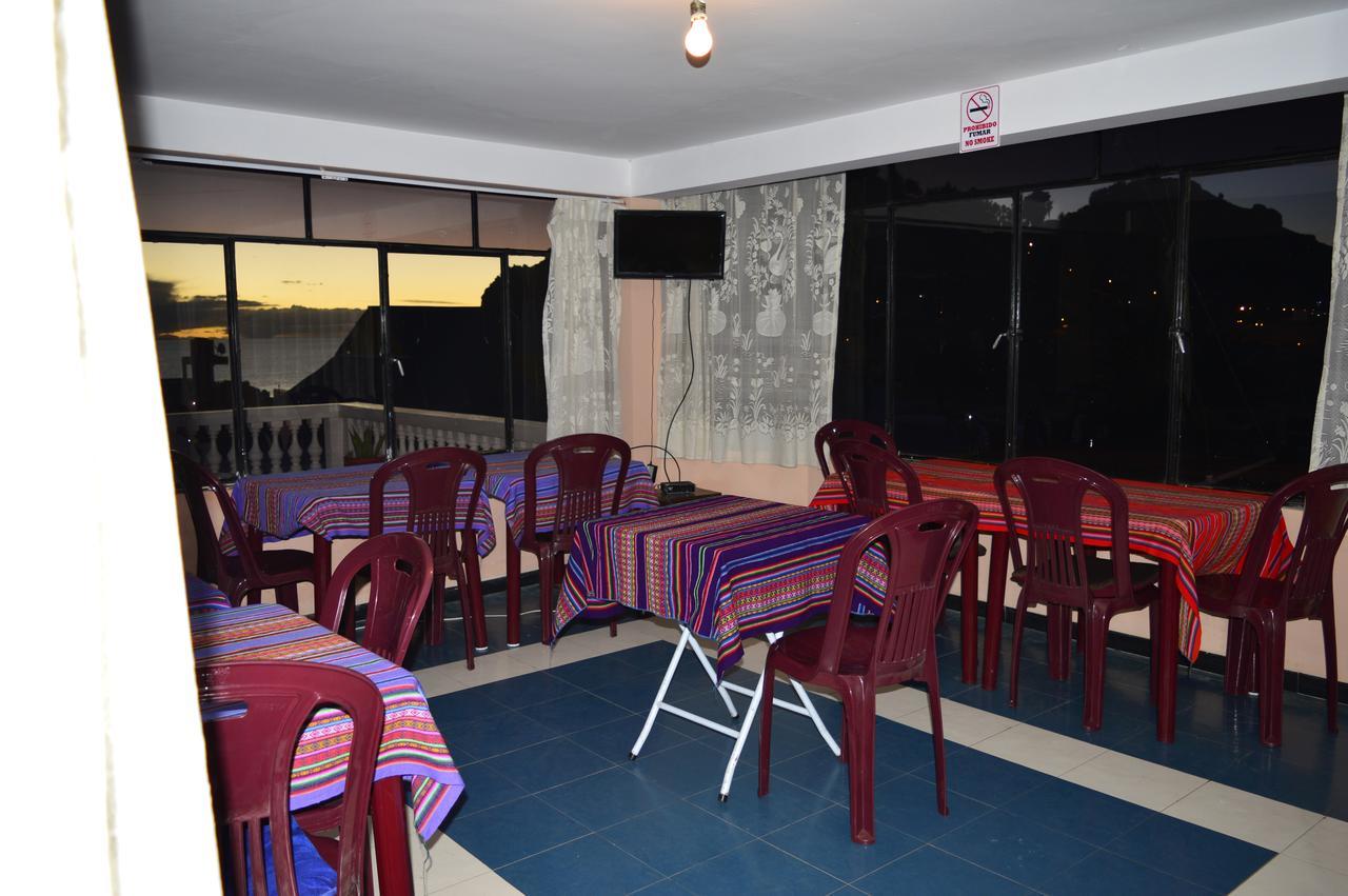 Hostal Florencia Copacabana  Buitenkant foto