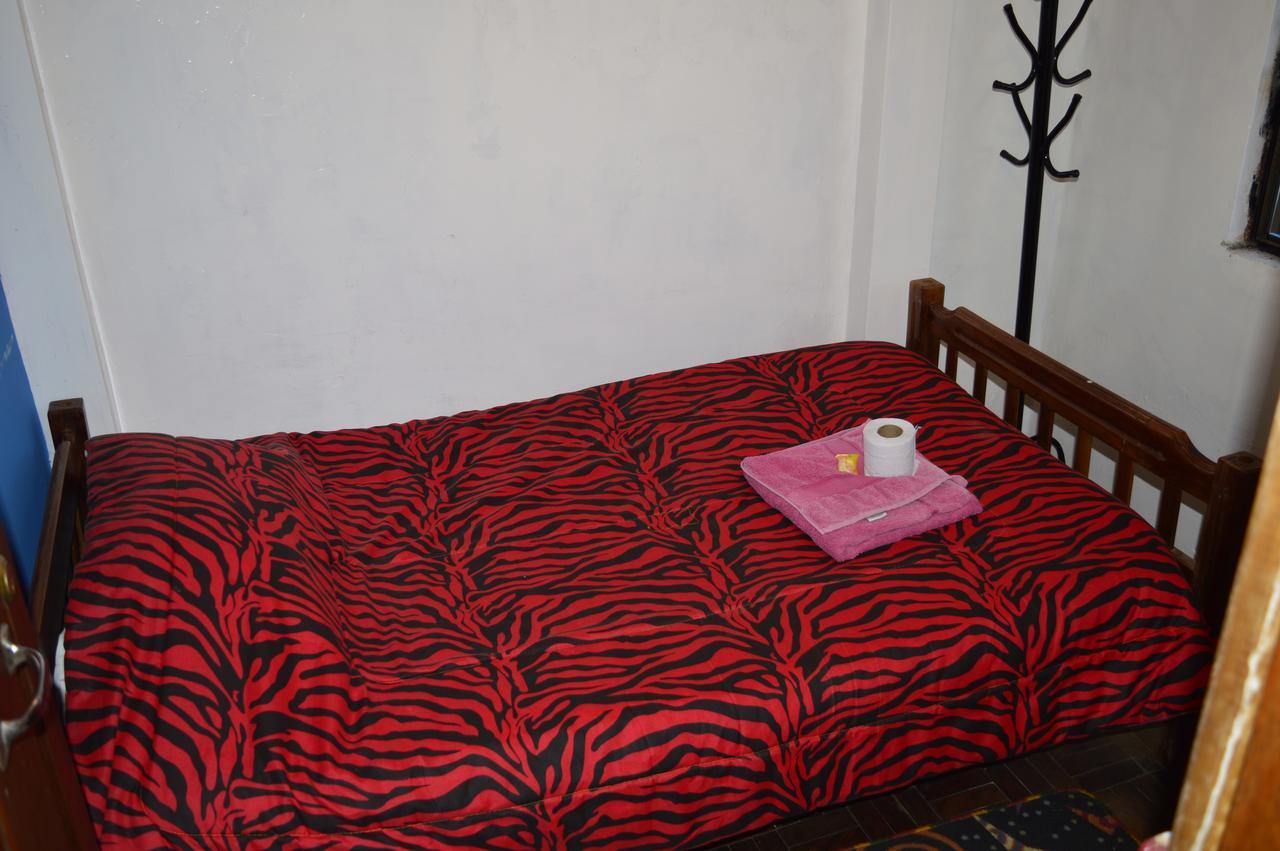 Hostal Florencia Copacabana  Buitenkant foto
