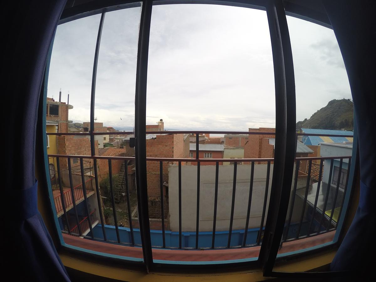 Hostal Florencia Copacabana  Buitenkant foto