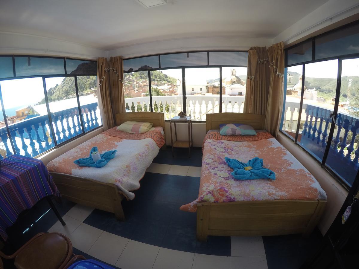 Hostal Florencia Copacabana  Buitenkant foto