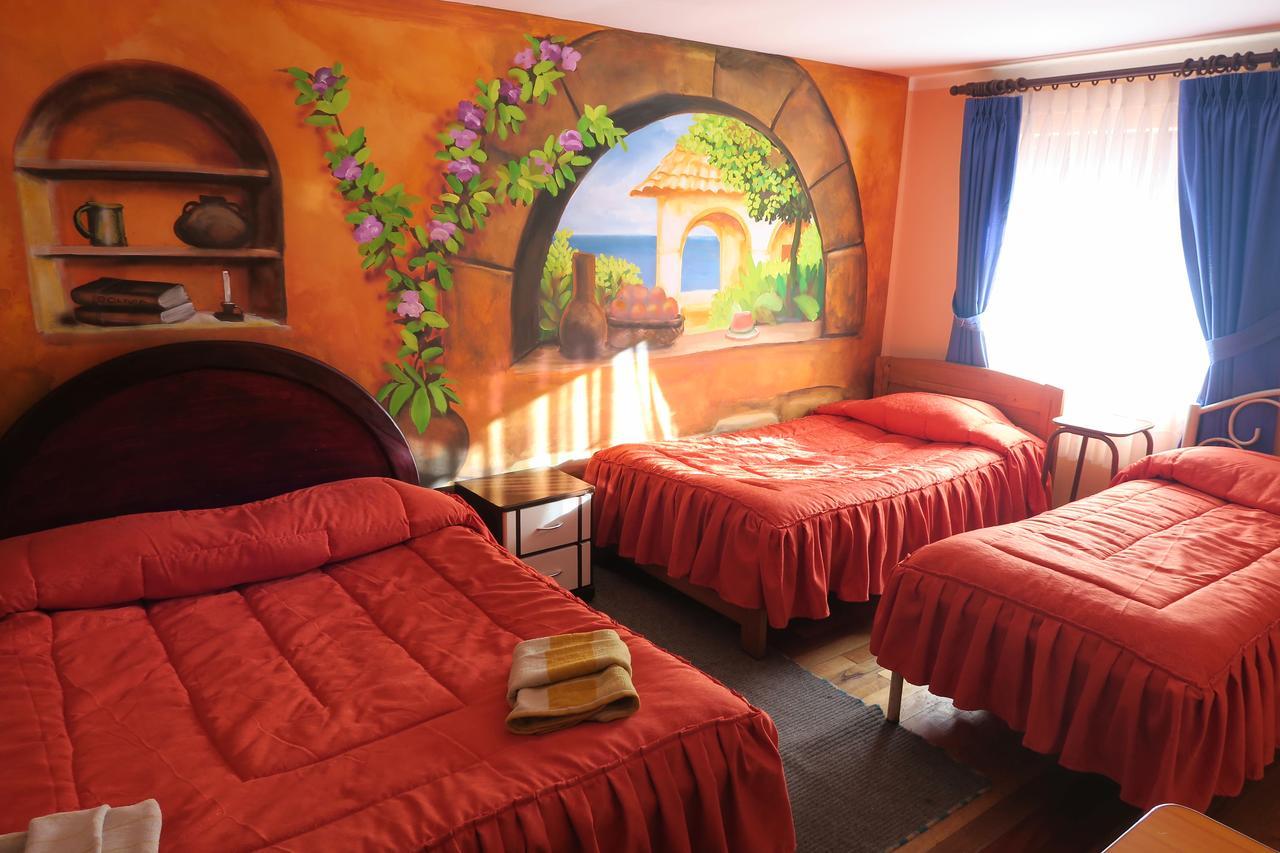 Hostal Florencia Copacabana  Buitenkant foto